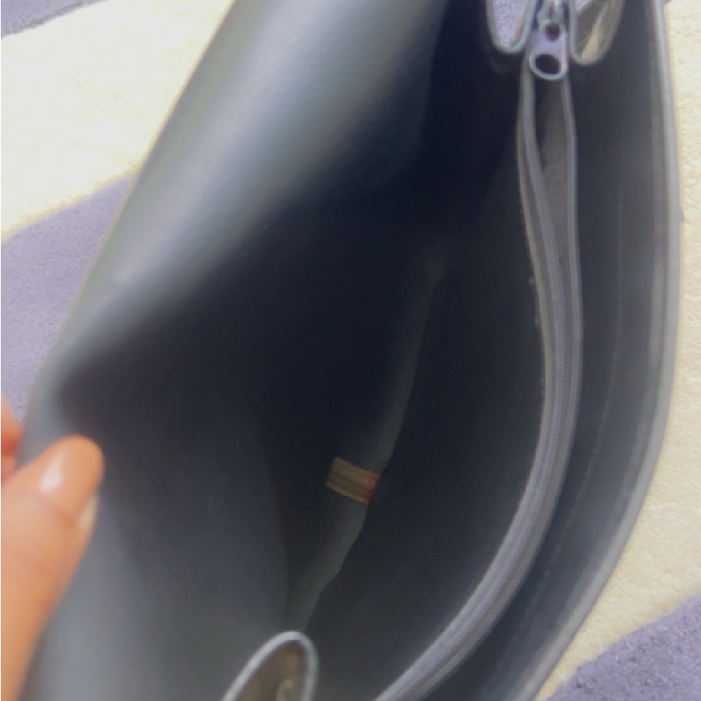 ❌❌SOLD❌❌Burberry messenger bag - Picture 2 of 7